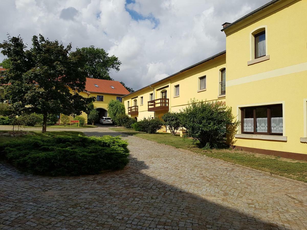 Baerchenhof Apartment Priestewitz Exterior photo